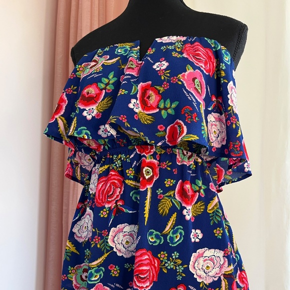 Off-Shoulder Floral Top - Picture 3 of 13